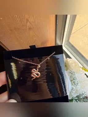 Swarovski pink crystal pendant necklace detail