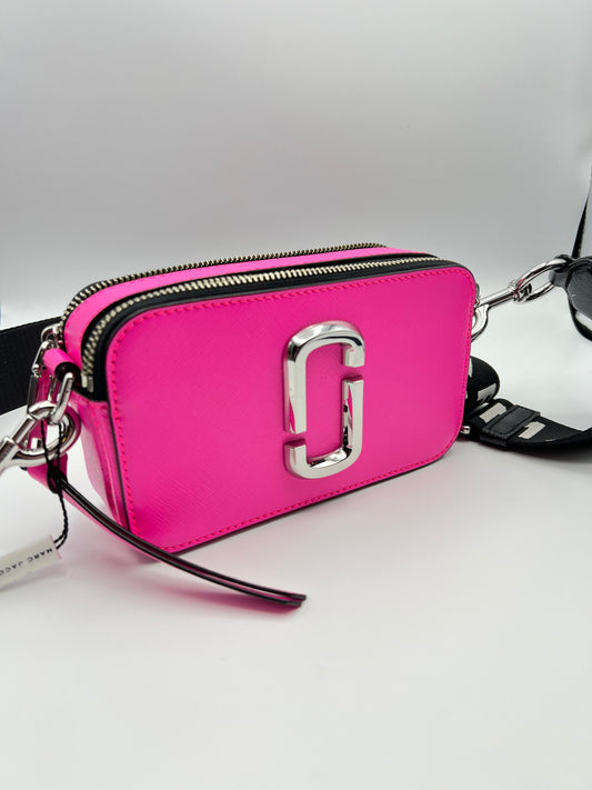Marc Jacobs Snapshot Small Camera-Style Crossbody Bag - Bright Pink