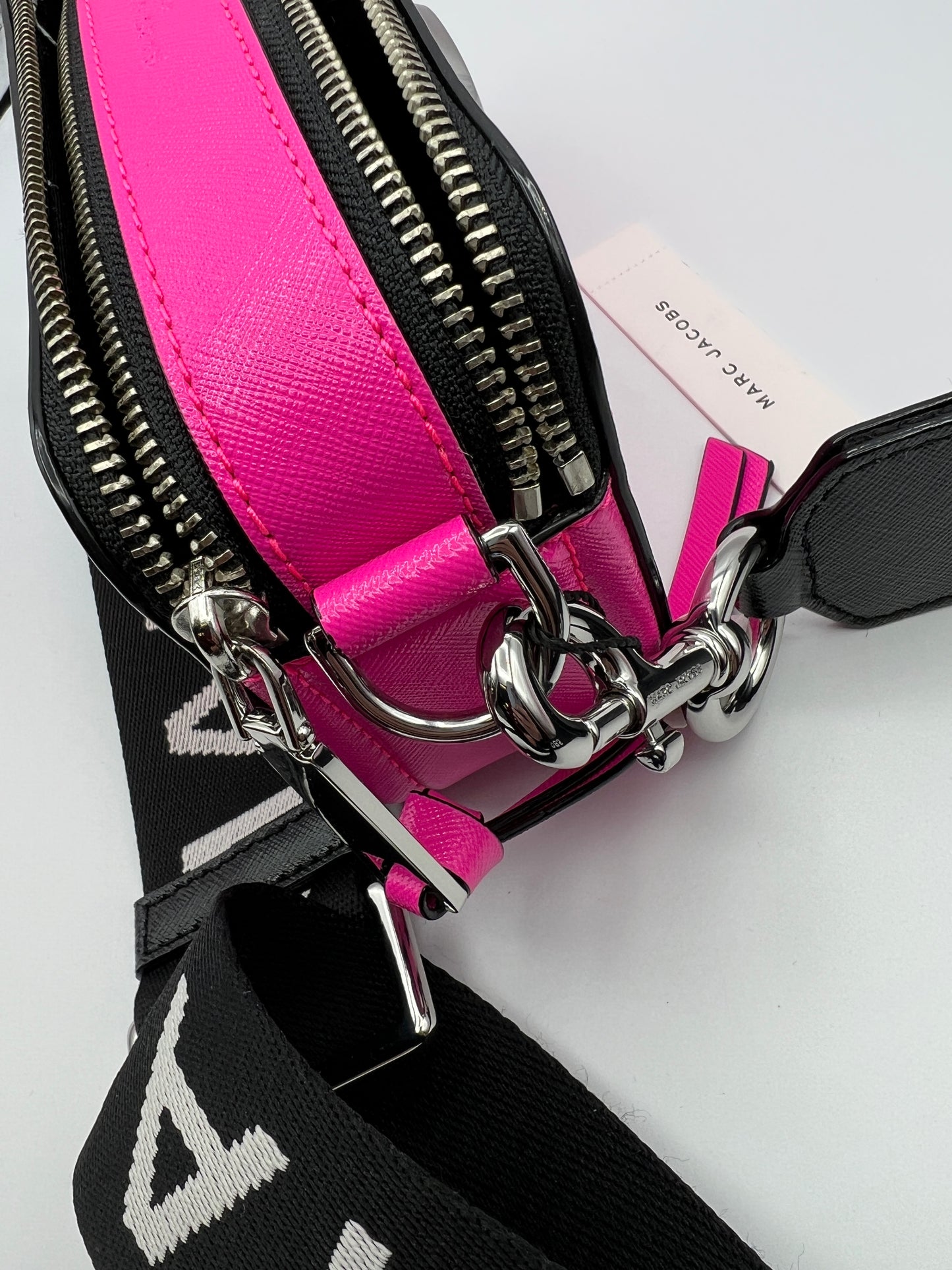 Marc Jacobs Snapshot Small Camera-Style Crossbody Bag - Bright Pink