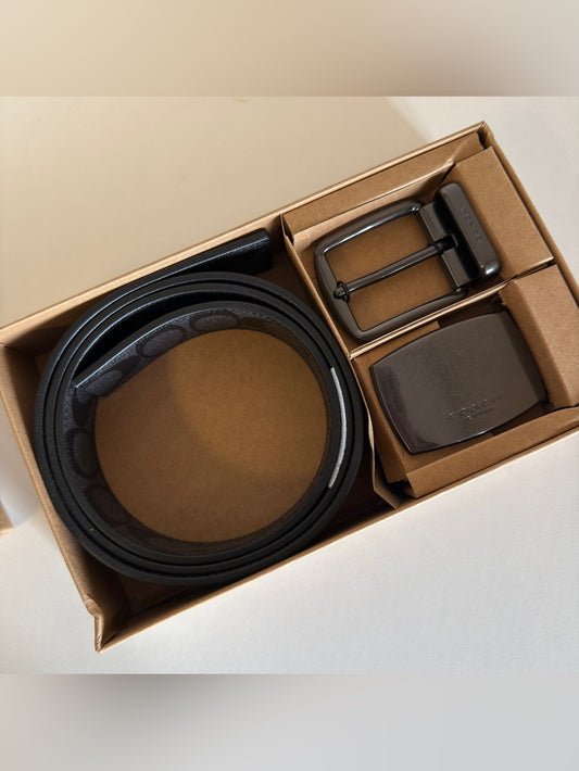 Coach reversible leather belt in box