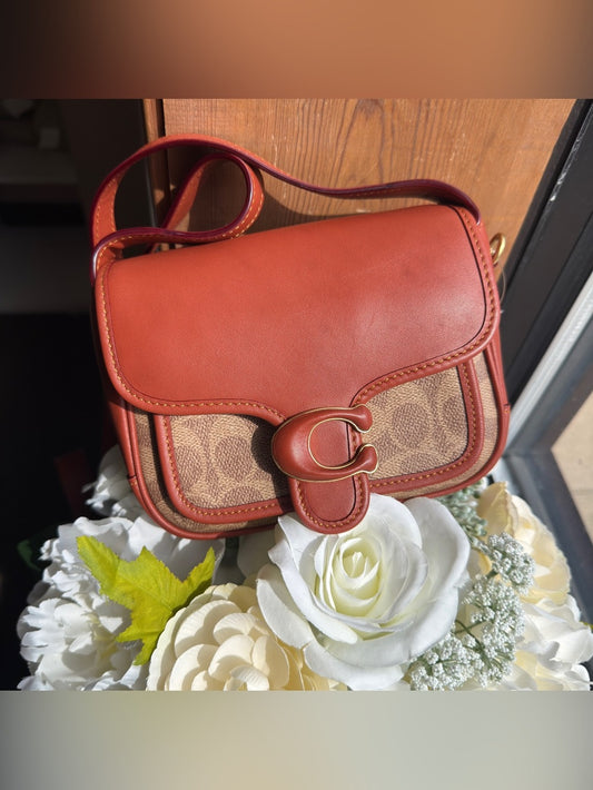 Coach CK019 Signature Tabby Messenger 19 Tan / Rust product detail