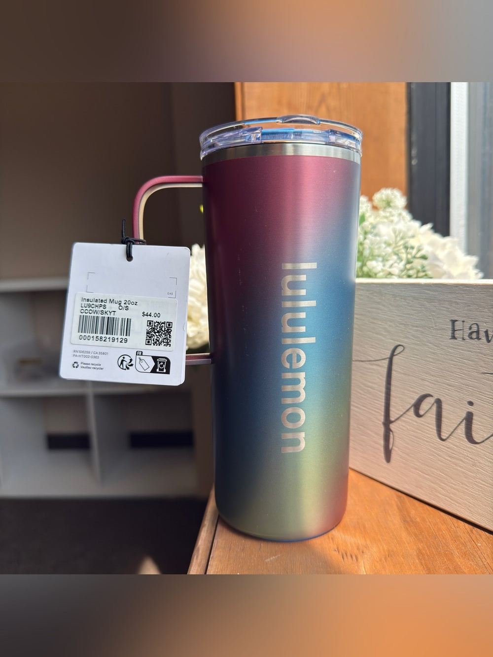 lululemon 20 oz multicolor gradient insulated mug