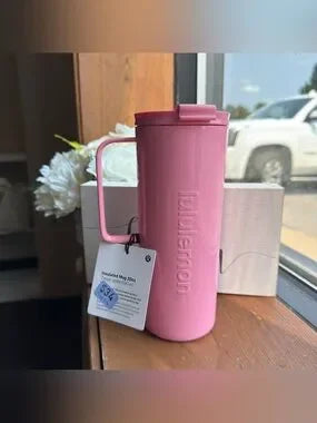 lululemon pink 20 oz insulated mug detail
