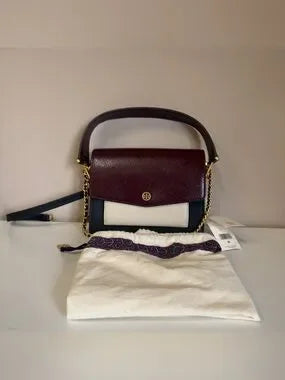 Tory Burch Robinson burgundy black and cream crossbody bag detail