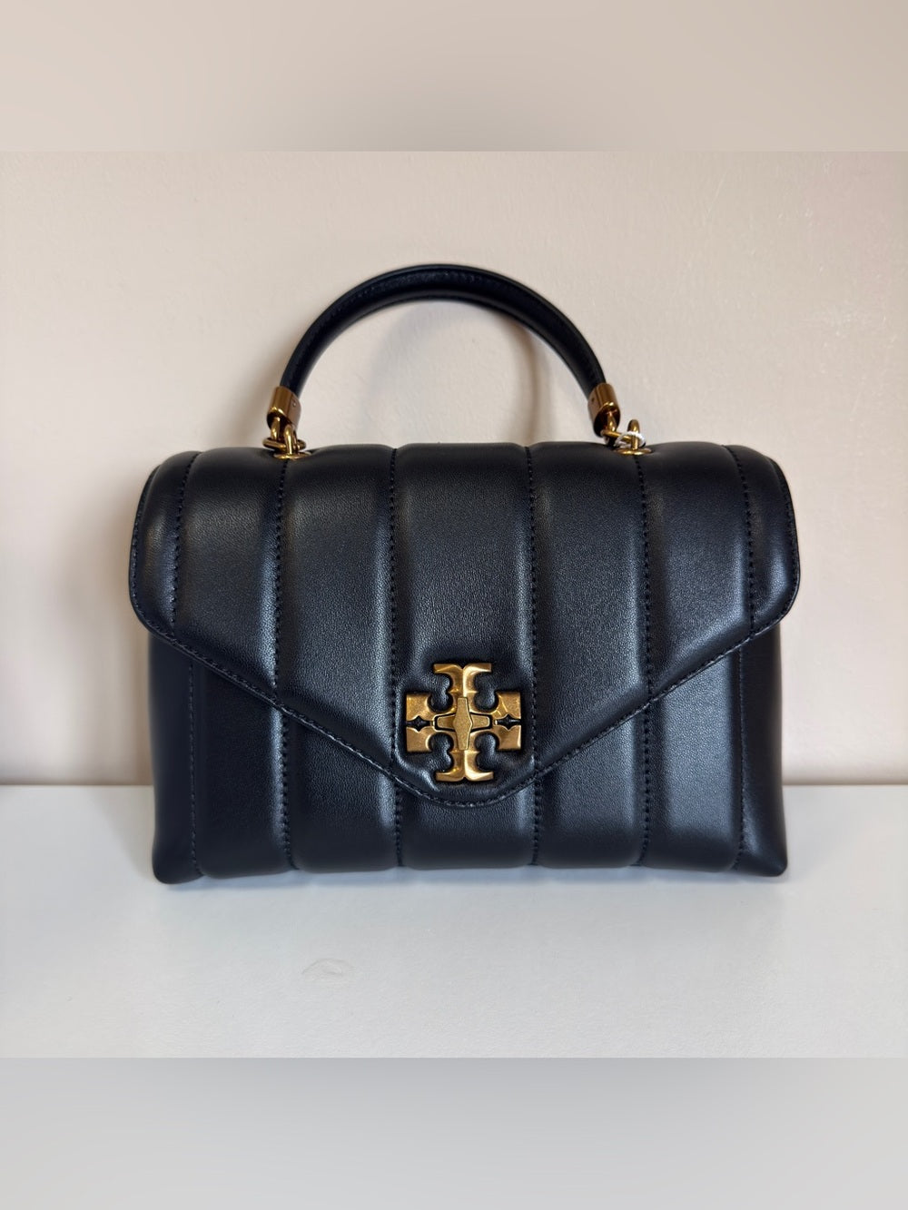 Tory Burch Kira 83943 black quilted satchel detail
