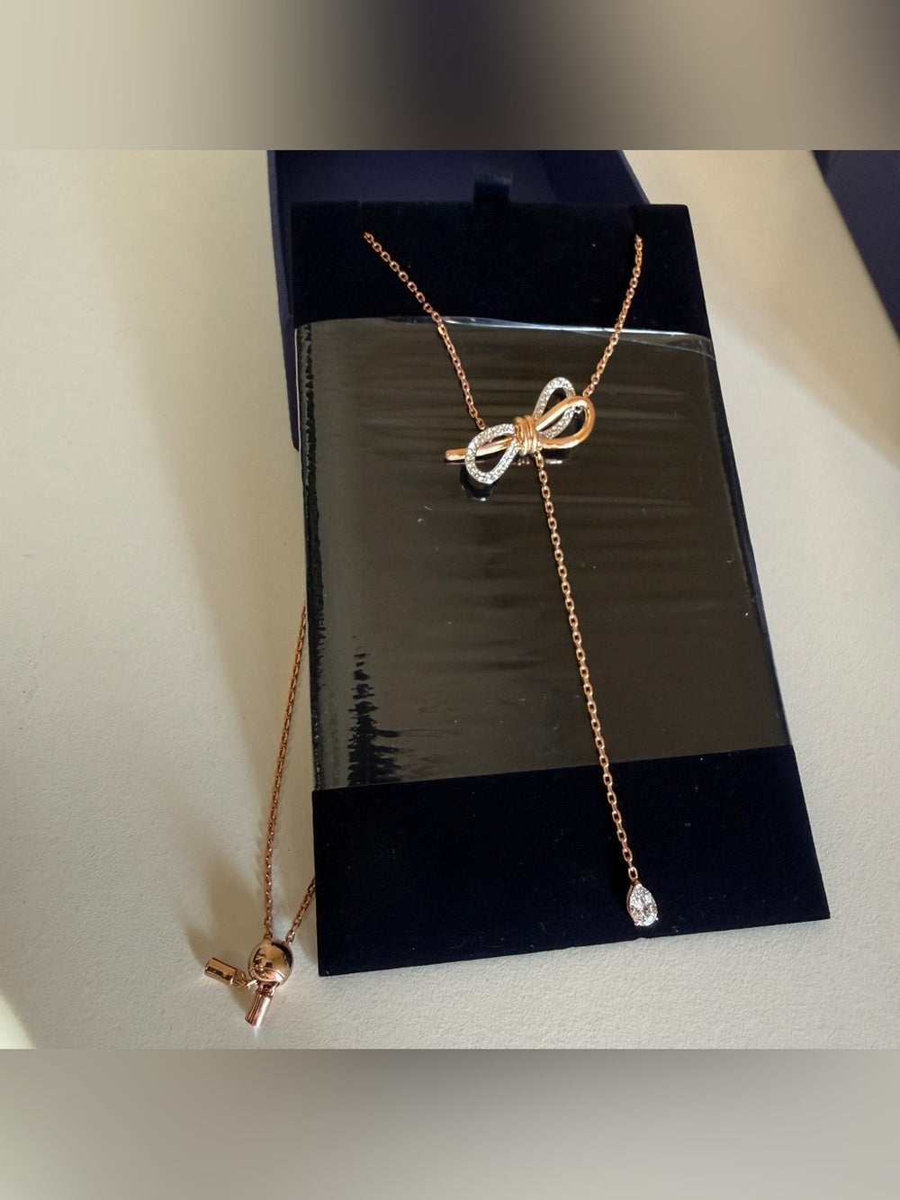 Swarovski Rose Gold-Tone Bow Lariat Necklace - 5447082 - detail 3
