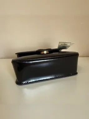 Tory Burch Robinson Spazzolato small top handle bag detail
