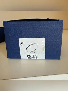 Swarovski 5007773 crystal bangle detail