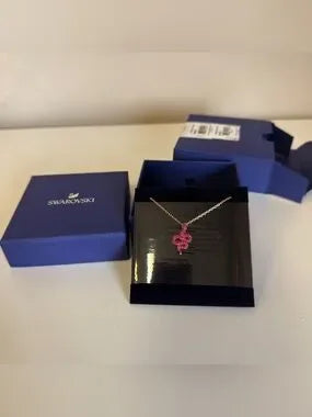 Swarovski pink crystal pendant necklace detail