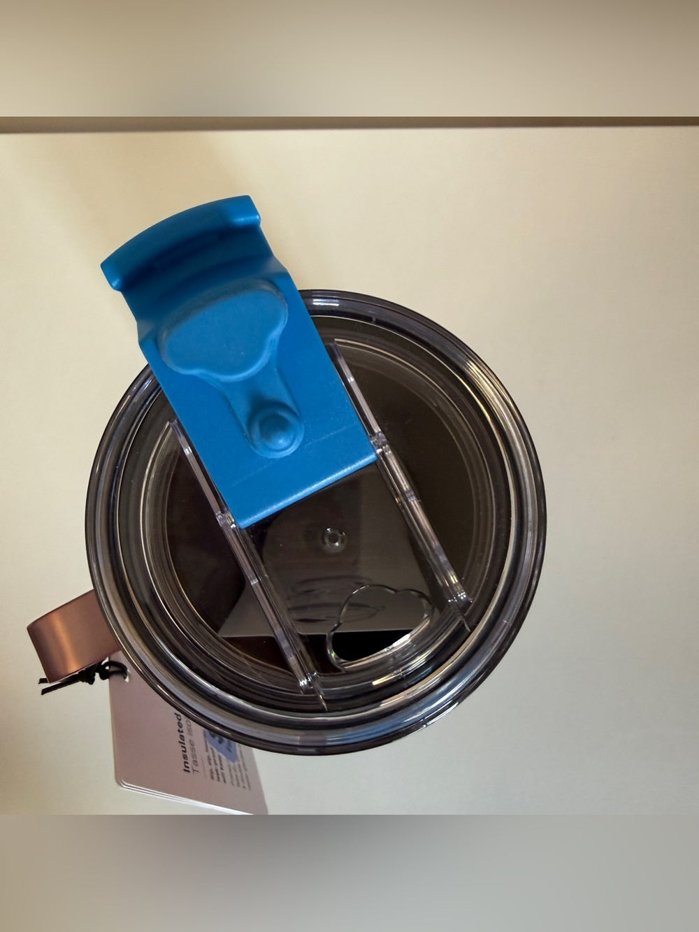 lululemon 20 oz multicolor gradient insulated mug detail