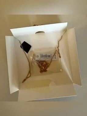 Coach F27135 rose gold heart necklace detail