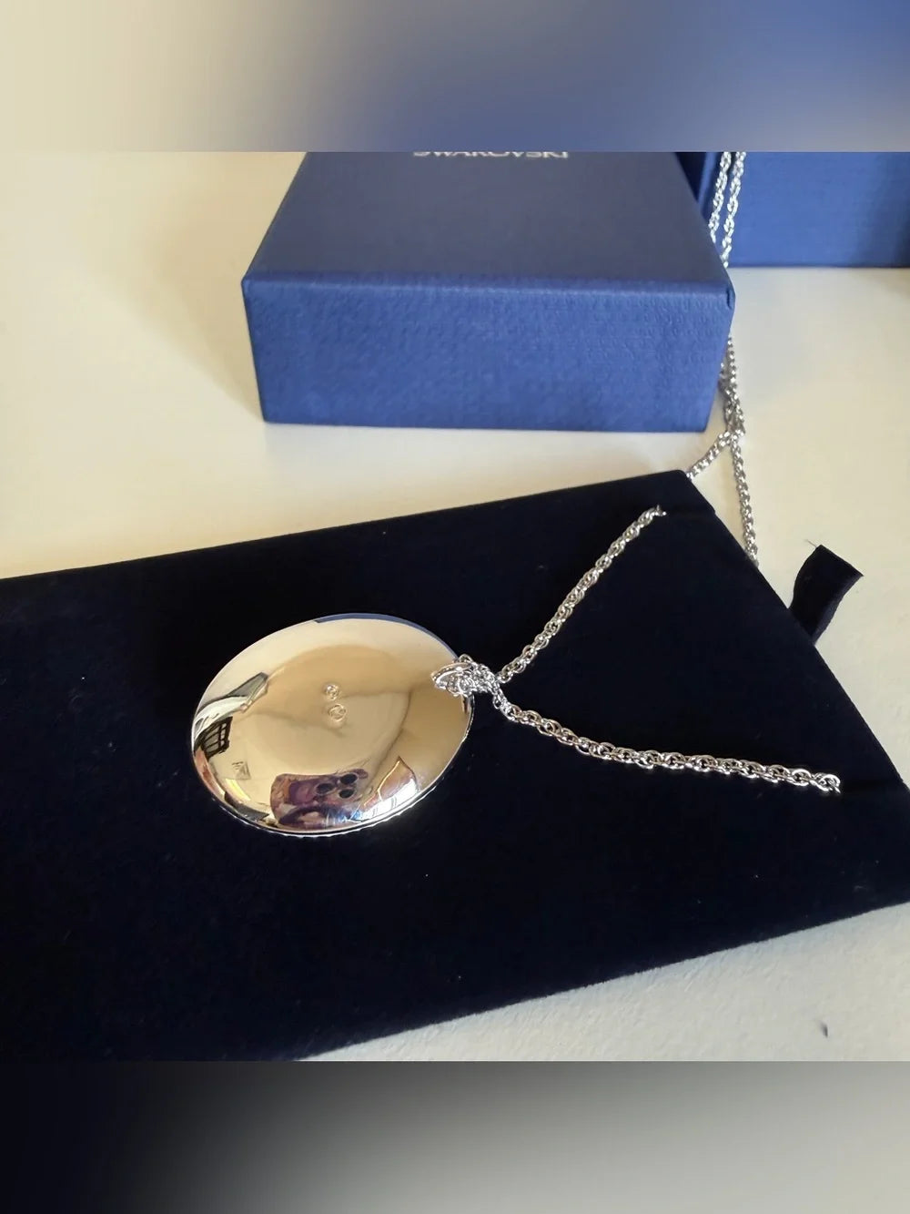 Swarovski green and silver crystal pendant necklace detail
