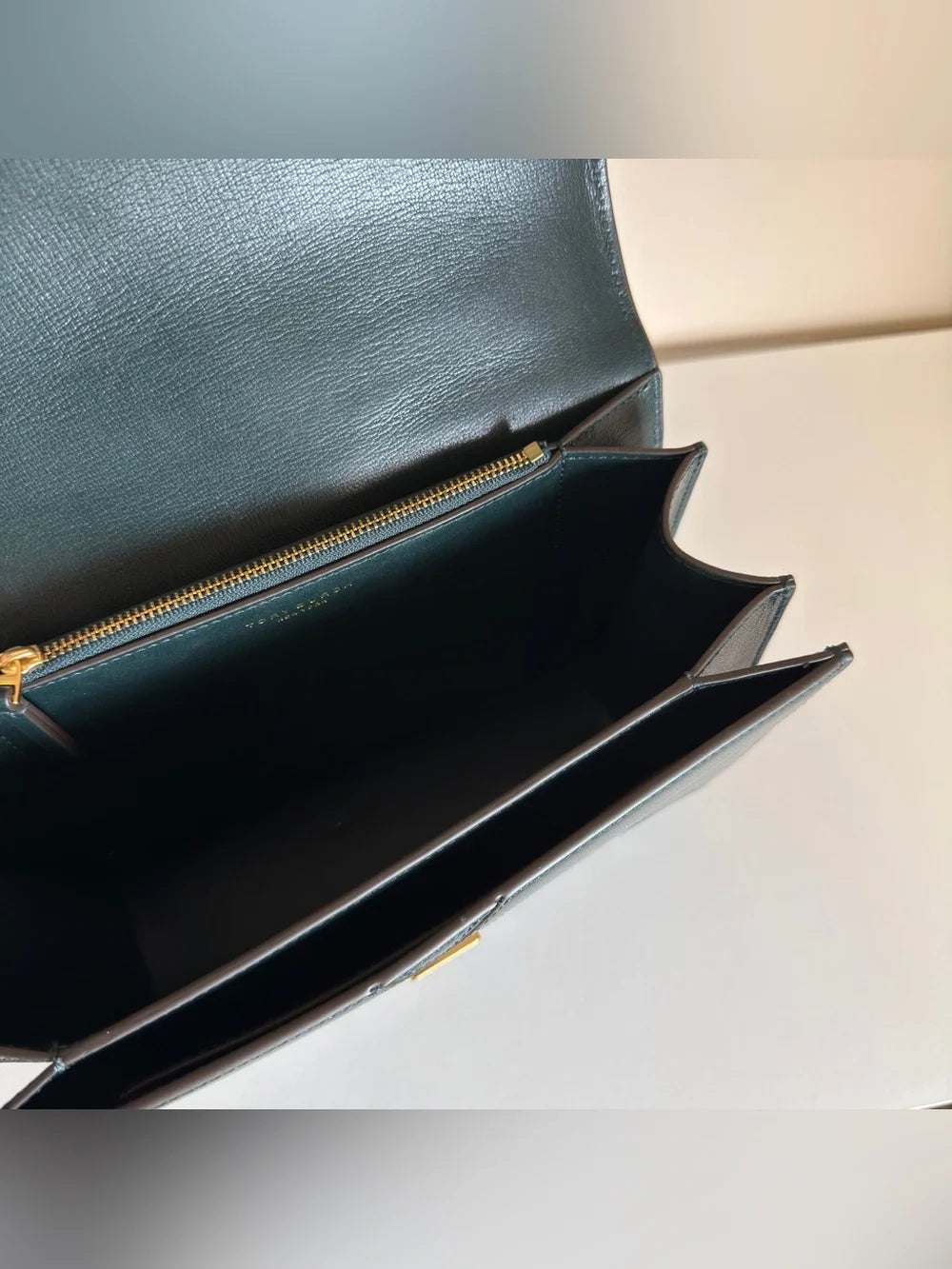 Tory Burch Fleming dark green leather shoulder bag detail