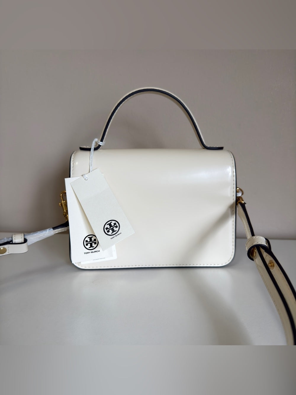 Tory Burch Robinson top handle bag detail