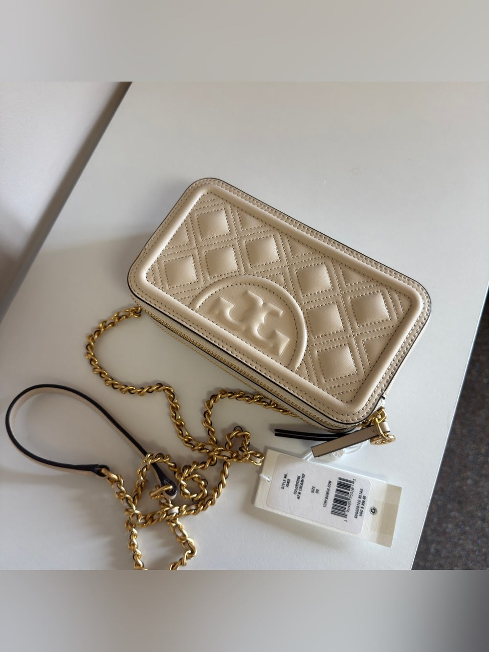 Tory Burch quilted cream leather chain crossbody detail