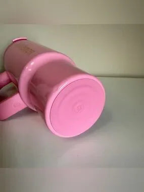 lululemon pink 40 oz insulated tumbler detail