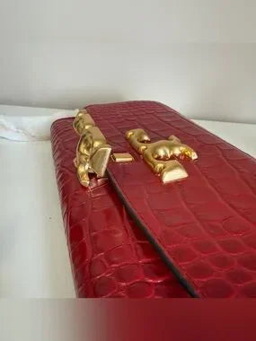 Tory Burch 77037 Eleanor embossed clutch detail