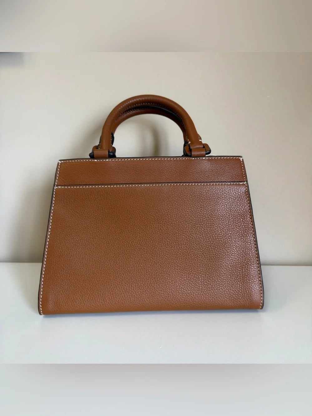 Tory Burch Miller leather satchel in brown detail