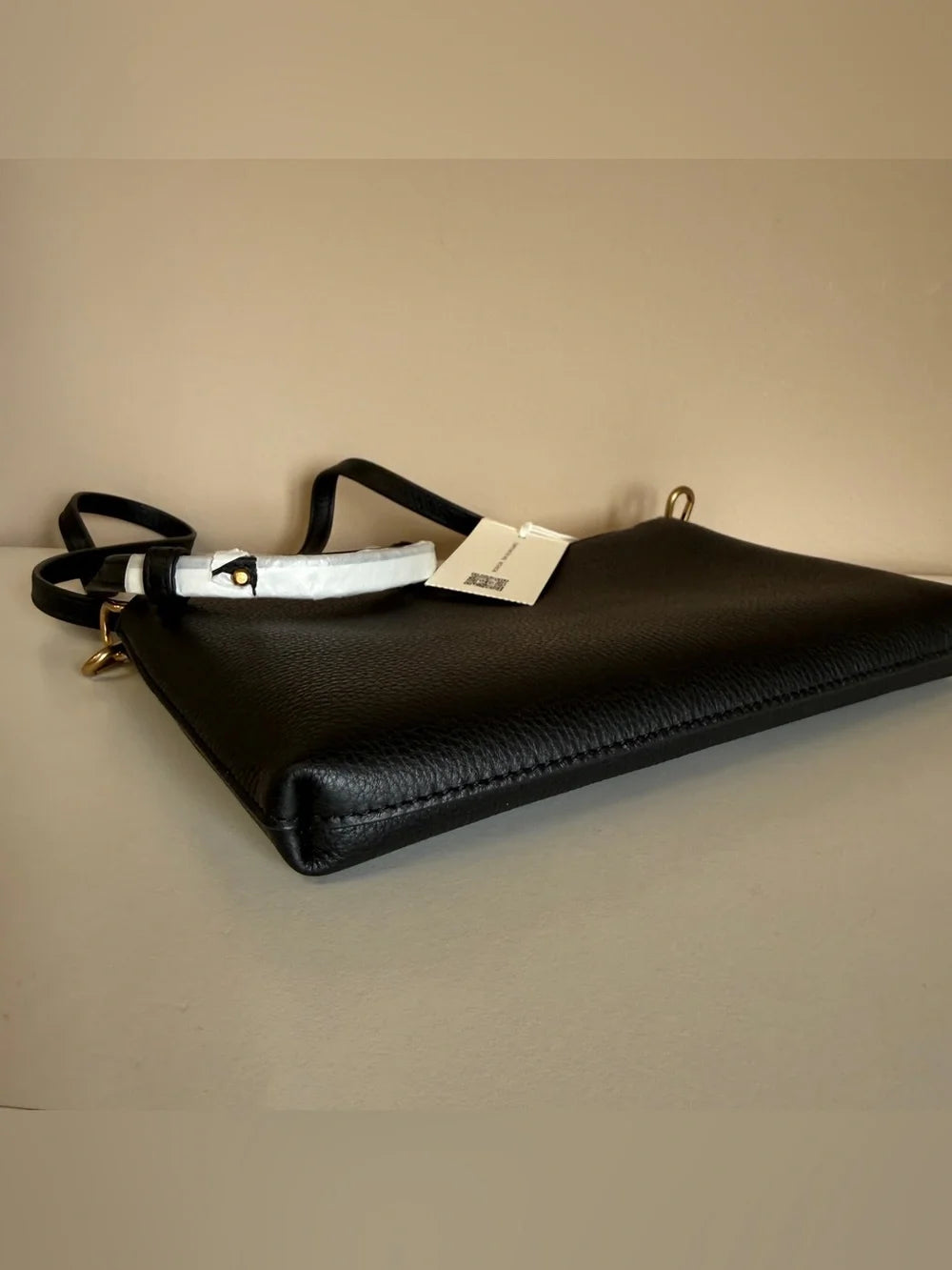 Tory Burch 61385 black convertible leather bag detail