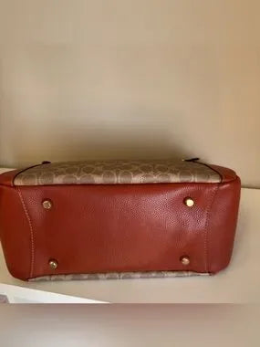 Coach C8354 Alana signature canvas tote detail