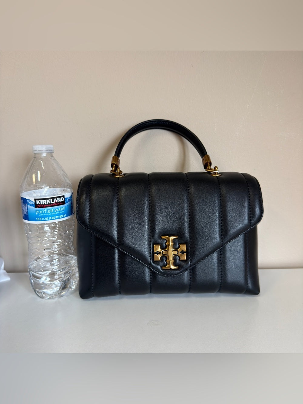 Tory Burch Kira 83943 black quilted satchel detail