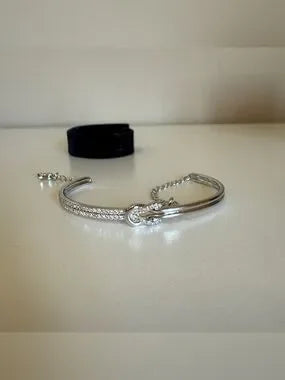 Swarovski 5007773 crystal bangle detail