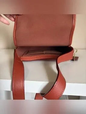 Coach CK019 Signature Tabby Messenger 19 Tan / Rust product detail