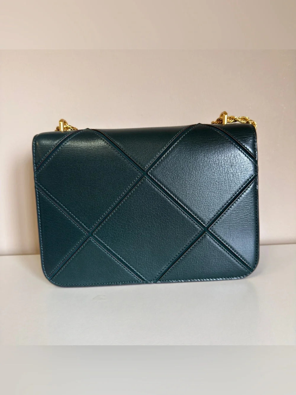 Tory Burch Fleming dark green leather shoulder bag detail