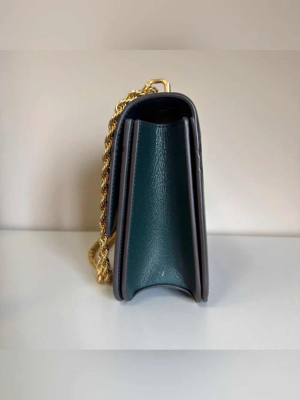 Tory Burch Fleming dark green leather shoulder bag detail