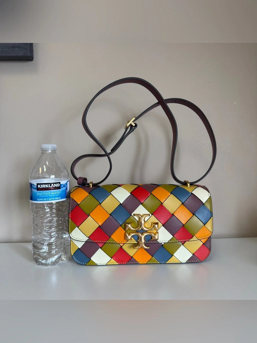 Tory Burch Eleanor woven shoulder bag in multicolor detail