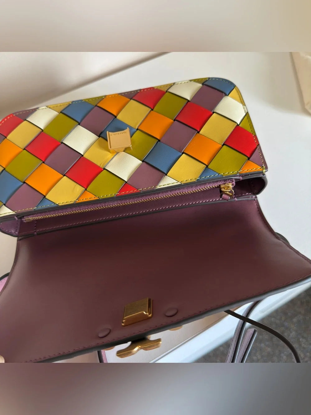 Tory Burch Eleanor woven shoulder bag in multicolor detail
