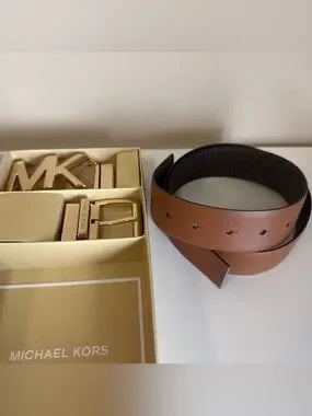 Michael Kors brown leather belt detail