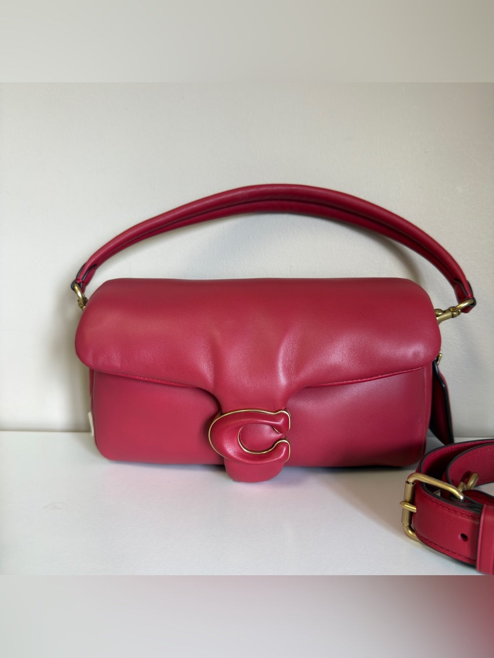 Coach C0772 Pillow Tabby 26 shoulder bag in red detail