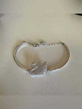 Swarovski Crystal Swan bracelet detail