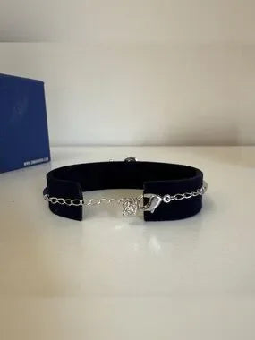 Swarovski Crystal Swan bracelet detail