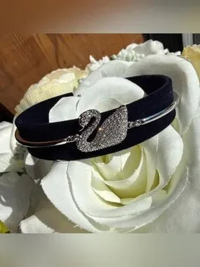 Swarovski Crystal Swan bracelet detail