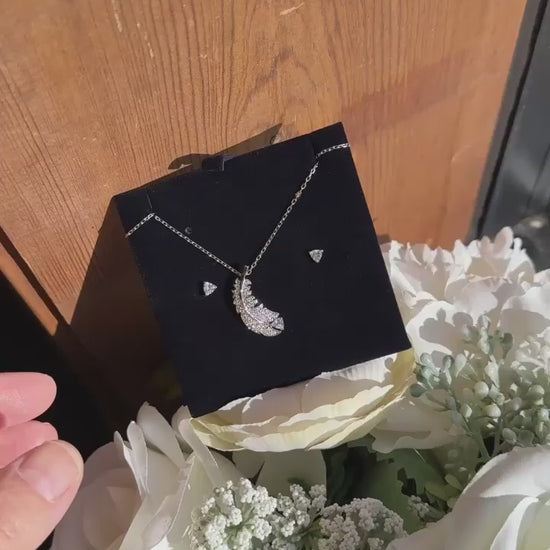 Swarovski Crystal Jewelry Set - 5506758 product video
