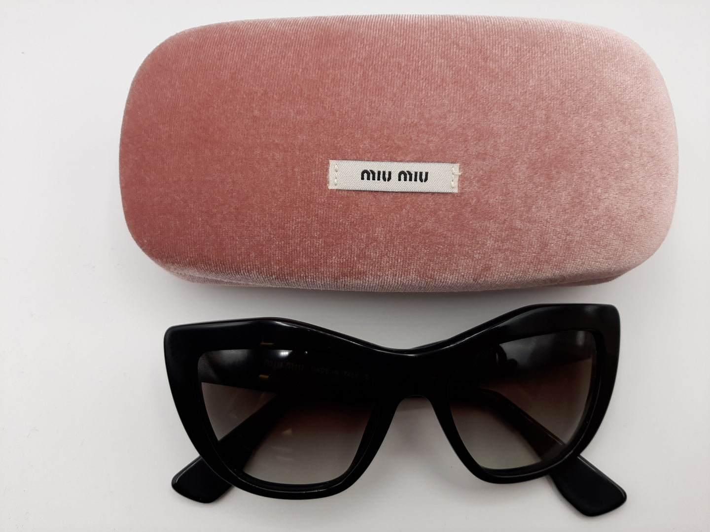 MIU MIU SMU 02P 1AB-0A7 53-18 145 2N Black Frame/Black Gradient Lens Sunglasses