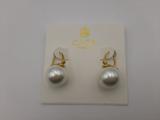 OAOA Pearl Drop Earrings - White