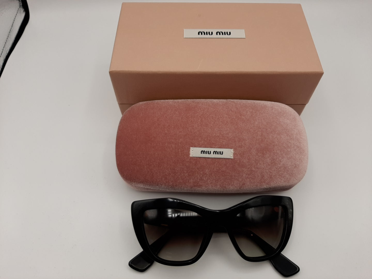 MIU MIU SMU 02P 1AB-0A7 53-18 145 2N Black Frame/Black Gradient Lens Sunglasses