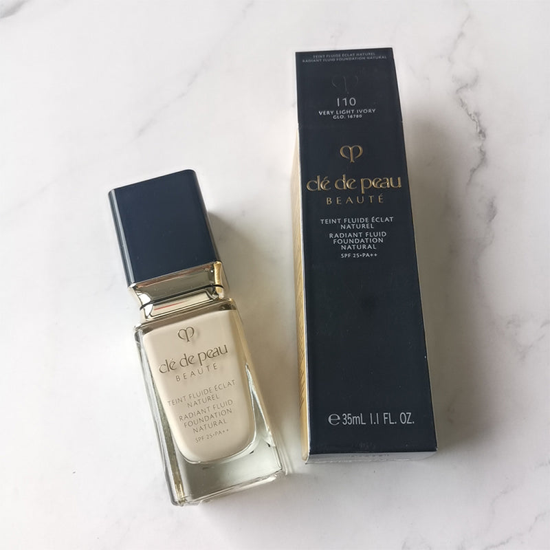 Cle de Peau Radiant Fluid Foundation Natural deals SPF 25